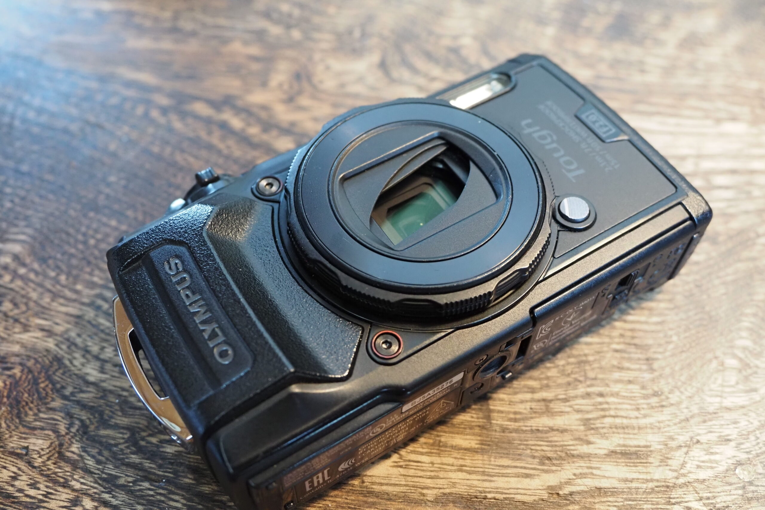 (美品) OLYMPUS Tough TG-5 デジタルカメラ