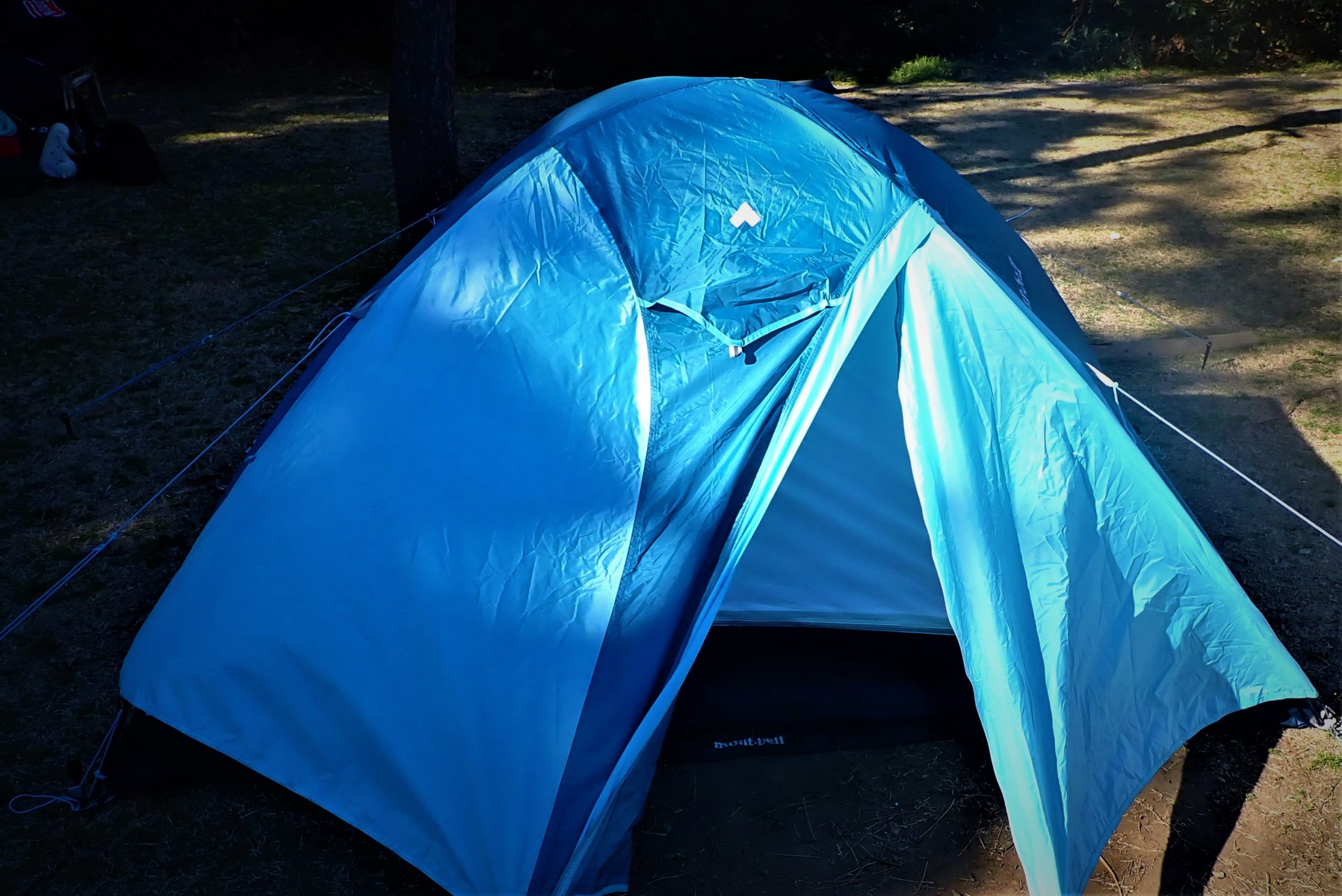 モンベル クロノスドーム2型】テントの設営方法を紹介！│RIDING THE GLOBE