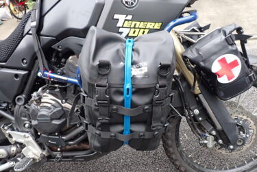 【Touratech サドルバッグエンデュランス】オルトリーブ製防水サドルバッグをクラッシュバーに装備