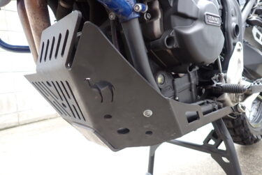 テネレ700 周期メンテ スパークプラグの交換はなかなかめんどいぞ Riding The Globe