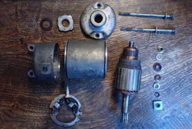 【CBR400RR 消耗品メンテ】セルが回らない・・・！　スターターモータの清掃