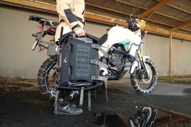 【ツーリング用シートバッグの再考】Mosko Moto Backcountry Duffle 30 で 機内持ち込みからバイク積載まで