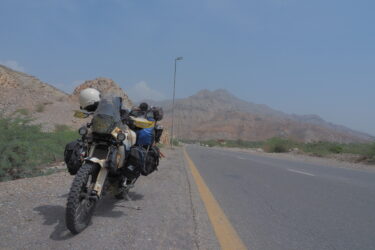 【Sultanate of Oman episode 1】オマーン北の飛び地 Musandam ムサンダムへ入国