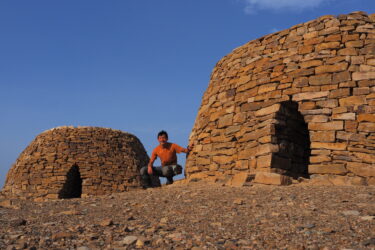 【Sultanate of Oman episode 6】Bat 地方古代墳墓跡を訪ねる　ザーヒラ行政区の自然と無銭宿泊
