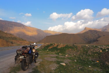 【The Islamic Republic of Iran episode5】ザグロス山脈の美しい道路を越えて 山岳都市Khorramabad;ホラマバードへ