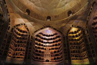 【Islamic Republic of Iran episode15】凄まじく砂の舞う Sheikh Safi al Din 廟