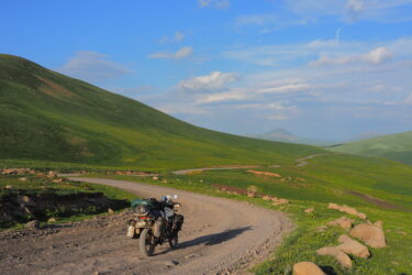 【Georgia episode10】Uplistsikheの洞窟住居からTabatskuriの湖へ